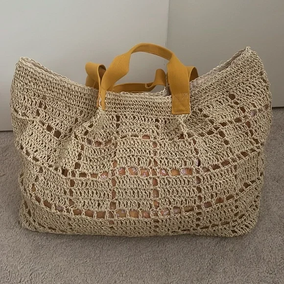 Universal Thread tote - Picture 2 of 9